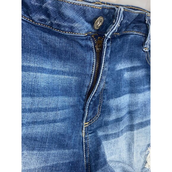 Arizona Jeans Distressed Juniors Size 19 Denim Blue Jean Shorts - Picture 5 of 8